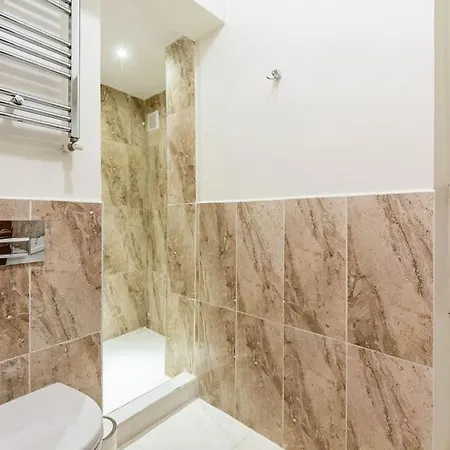 1br Flat 5 Min Walk To Istiklal In Beyoglu