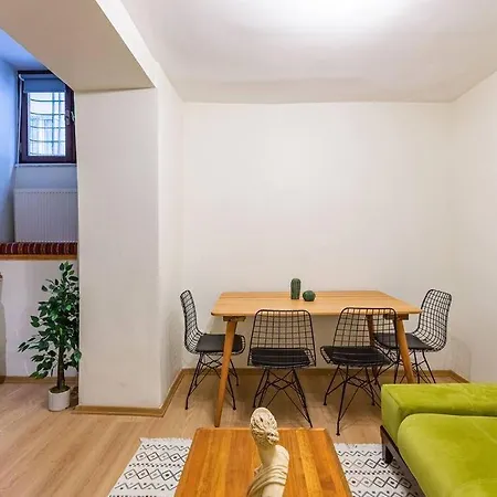 1br Flat 5 Min Walk To Istiklal In Beyoglu アパート *